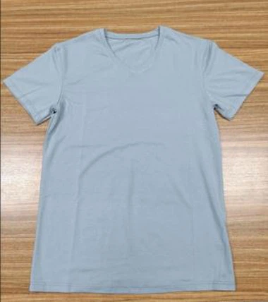 Áo thun cotton nam tay ngắn cổ chữ V